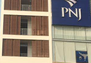 Nhà ở tư nhân : 54 Nguyễn Văn Trỗi , Q.Phú Nhuận